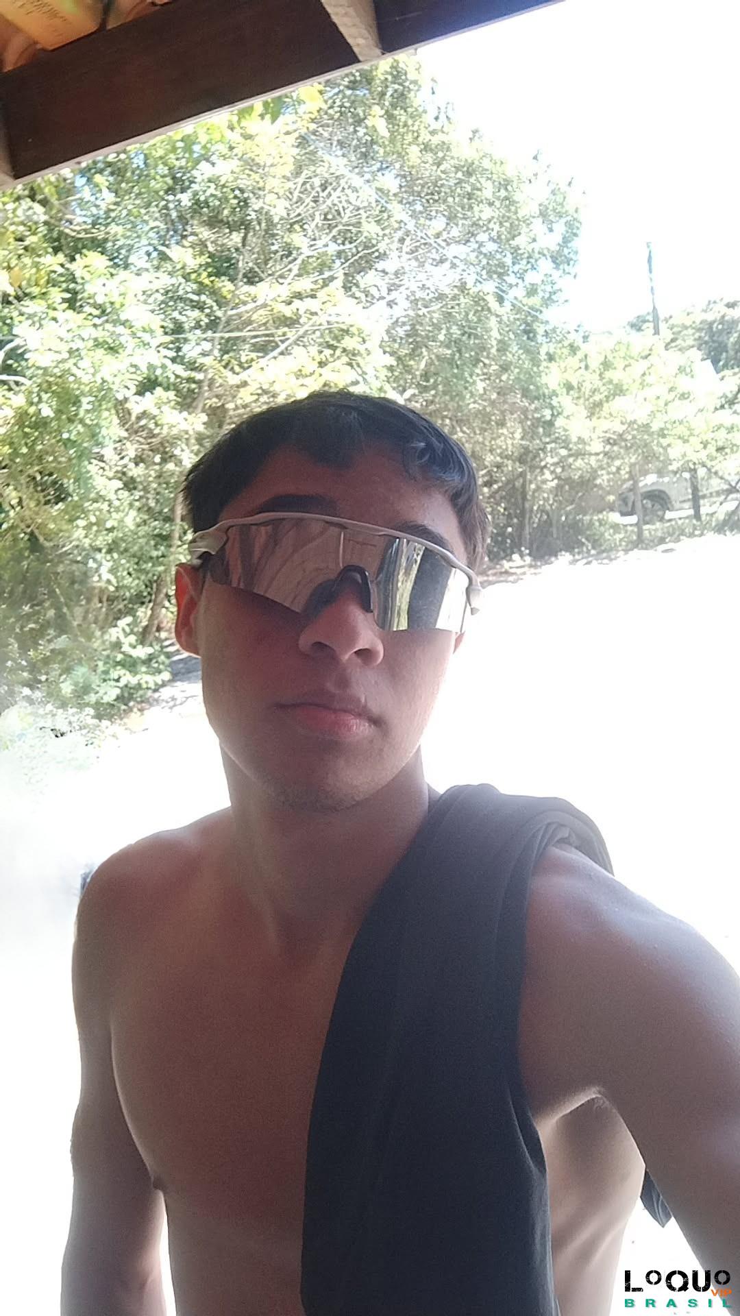 Acompanhantes Santa Catarina: Novinho 18 anos na área, atendimento exclusivo para mulheres